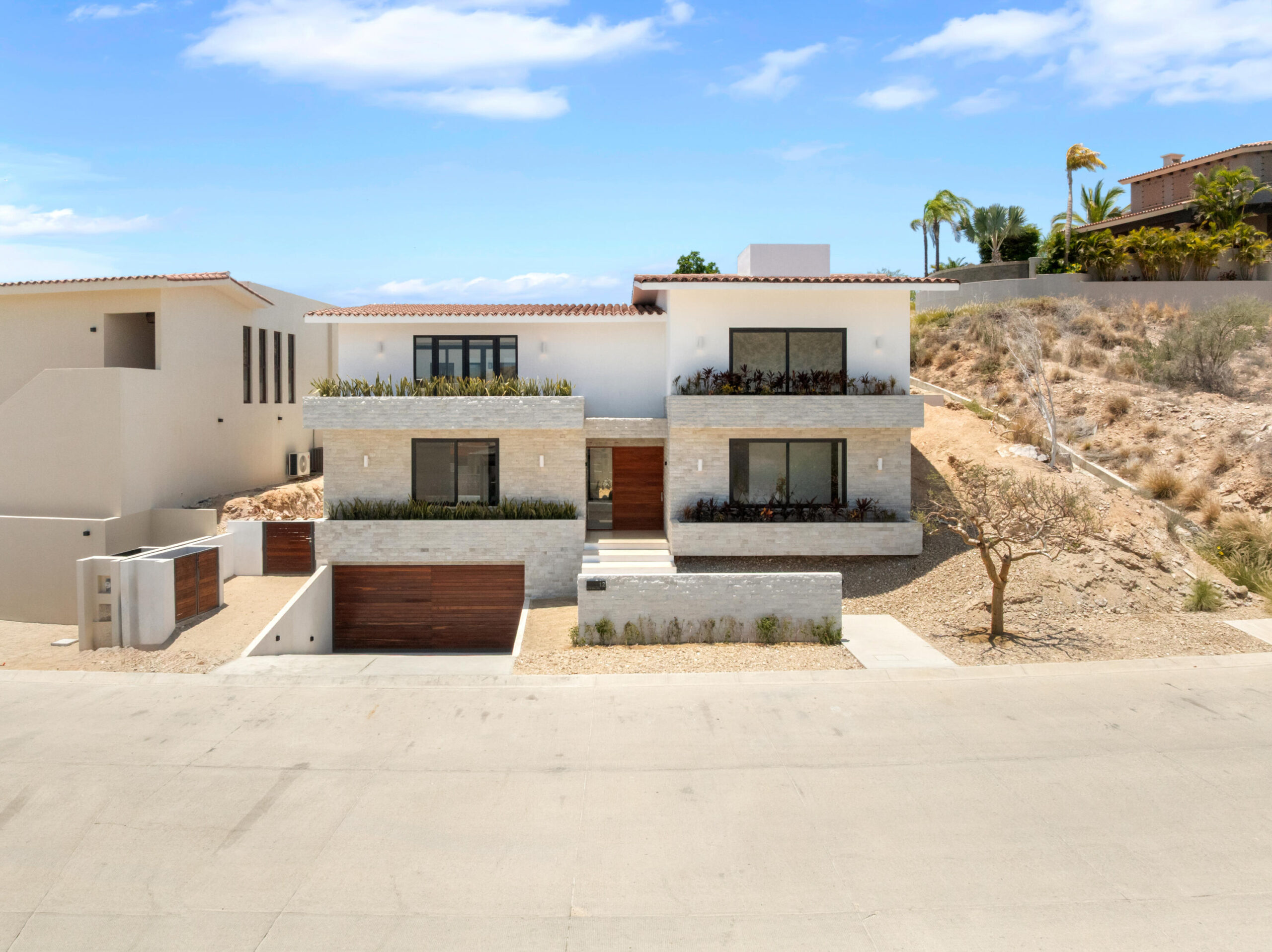 Cabo Luxury Fundadores Create a lifestyle full of family and friends in this Ocean for sale