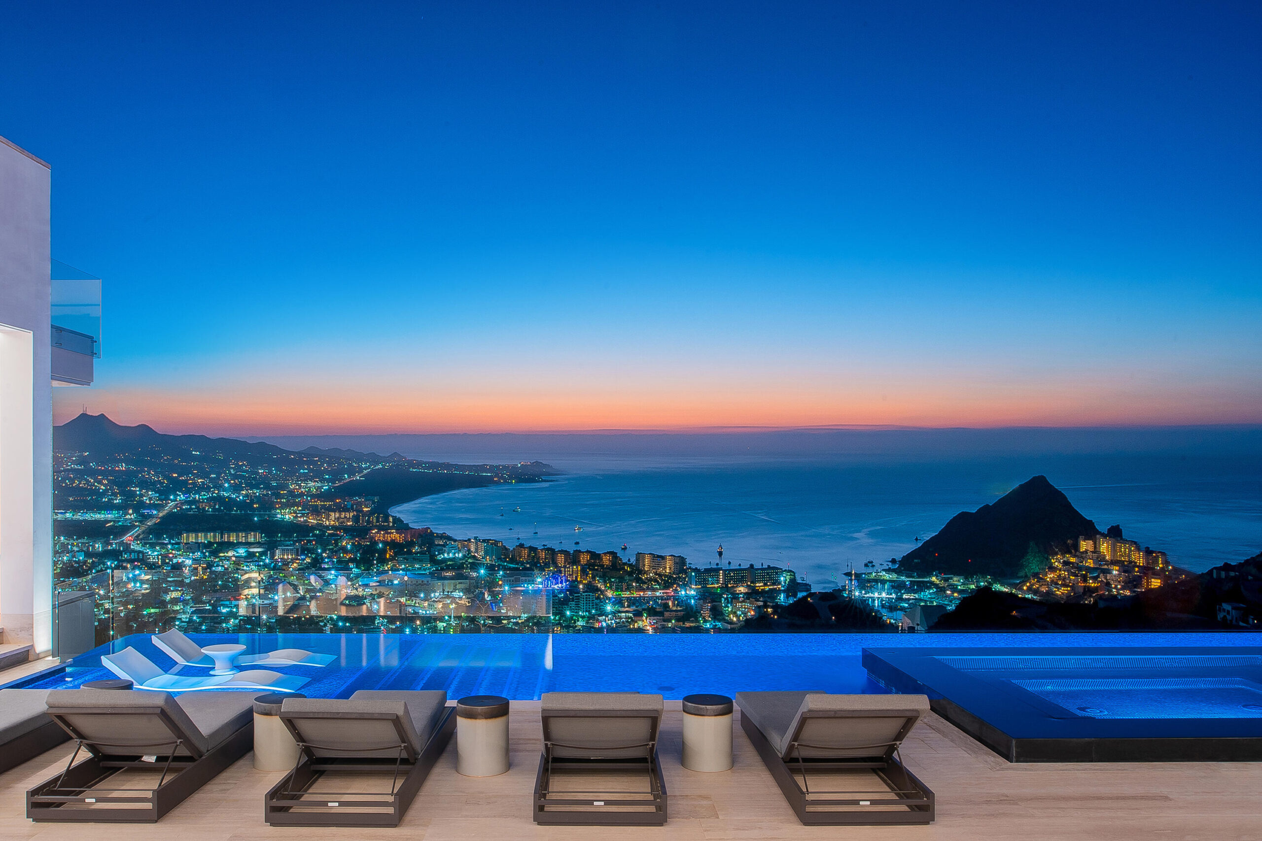 Cabo Luxury Pedregal Heights Villa Aurora is a quiet exploration of proportion, light, and horizon. Perched in Pedregal Heights at the highest point of in all of Los Cabos, the terrain opens to sweeping for sale