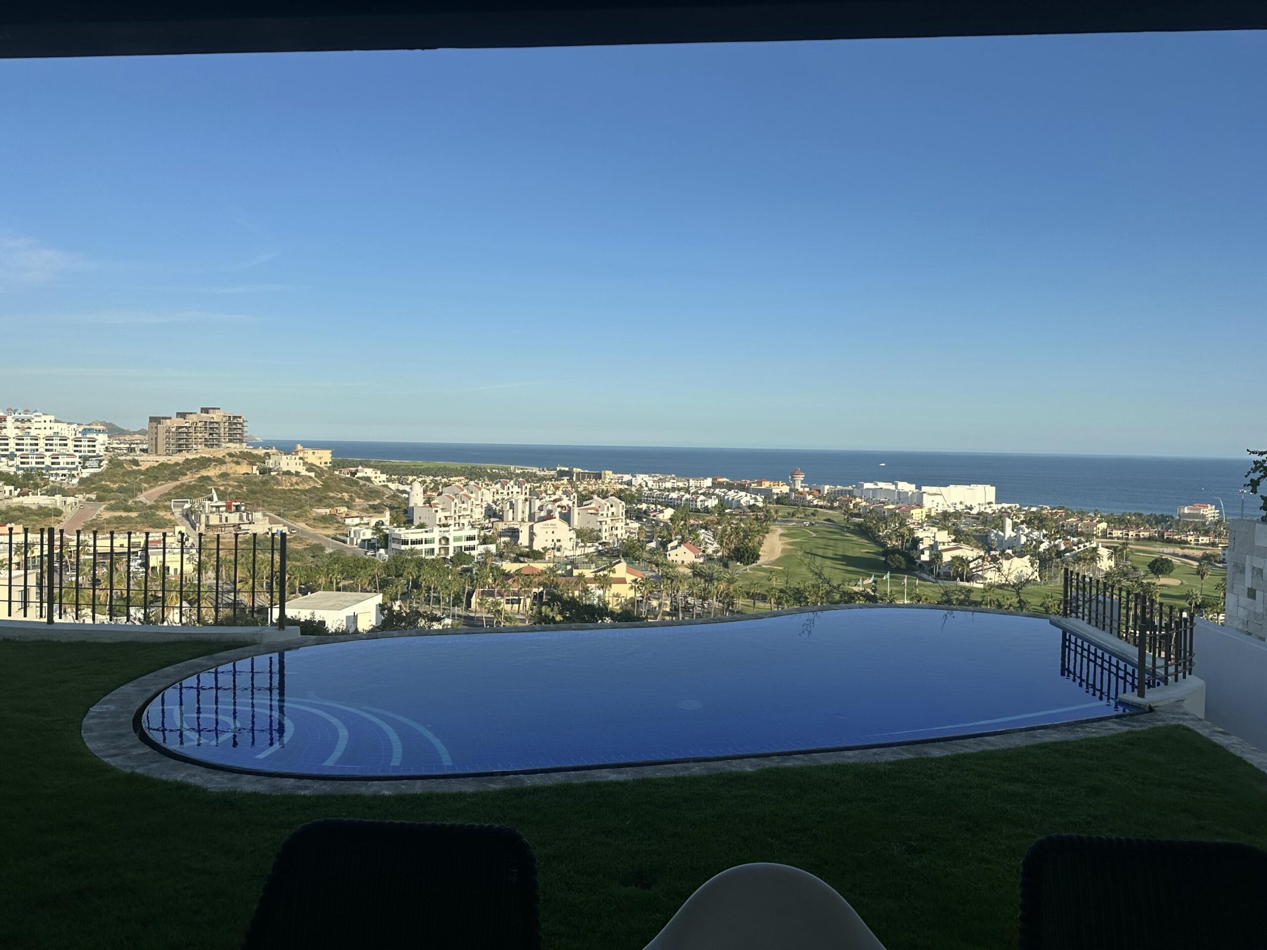 Cabo Luxury Pedregal Heights Villa Aurora is a quiet exploration of proportion, light, and horizon. Perched in Pedregal Heights at the highest point of in all of Los Cabos, the terrain opens to sweeping for sale