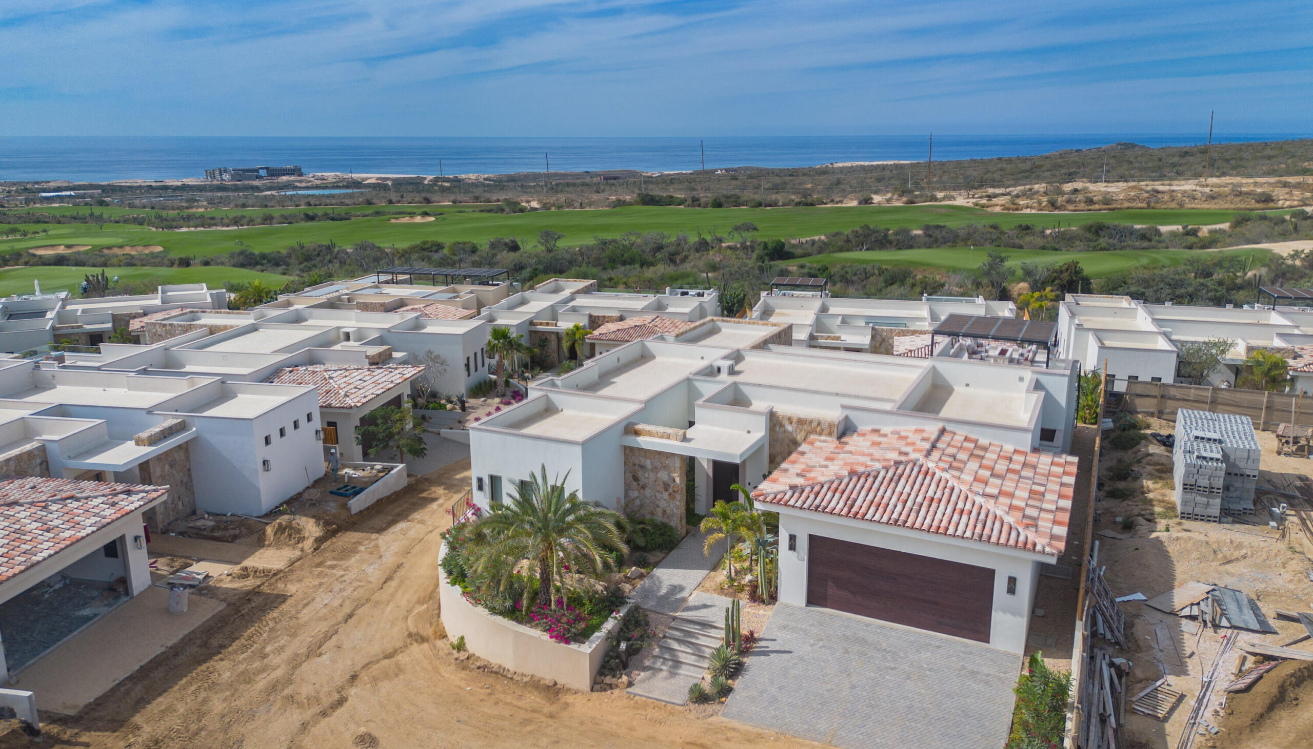 Cabo Luxury La Noria Casa Lau'ren offers contemporary luxury with 4 bedrooms plus a private casita. Overlooking the Jack Nicklaus Signature Golf Course, this elegant home features ocean for sale