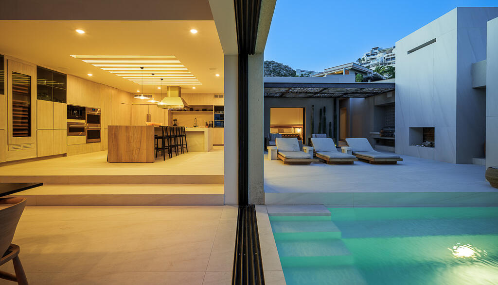 Cabo Luxury Fundadores Create a lifestyle full of family and friends in this Ocean for sale