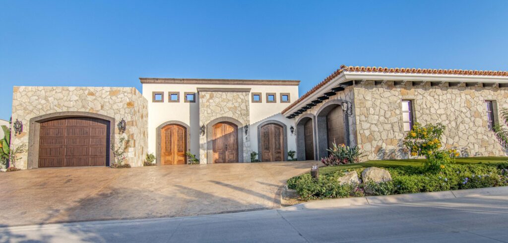 Cabo Luxury Golf Villas Explore this exceptional Golf Villa in Diamante, offering sweeping – Contigo Cerritos Villa B1, Pacific, BS